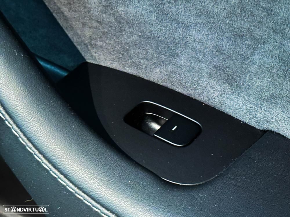 Tesla Model 3 Long Range AWD Dual Motor - 28