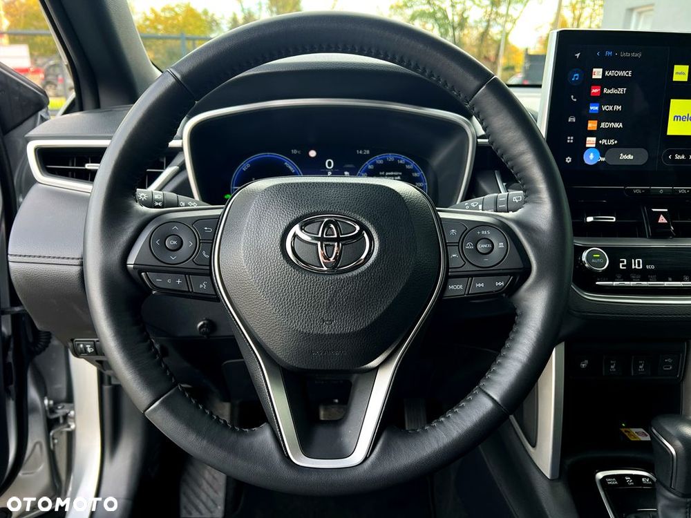 Toyota Corolla Cross - 10