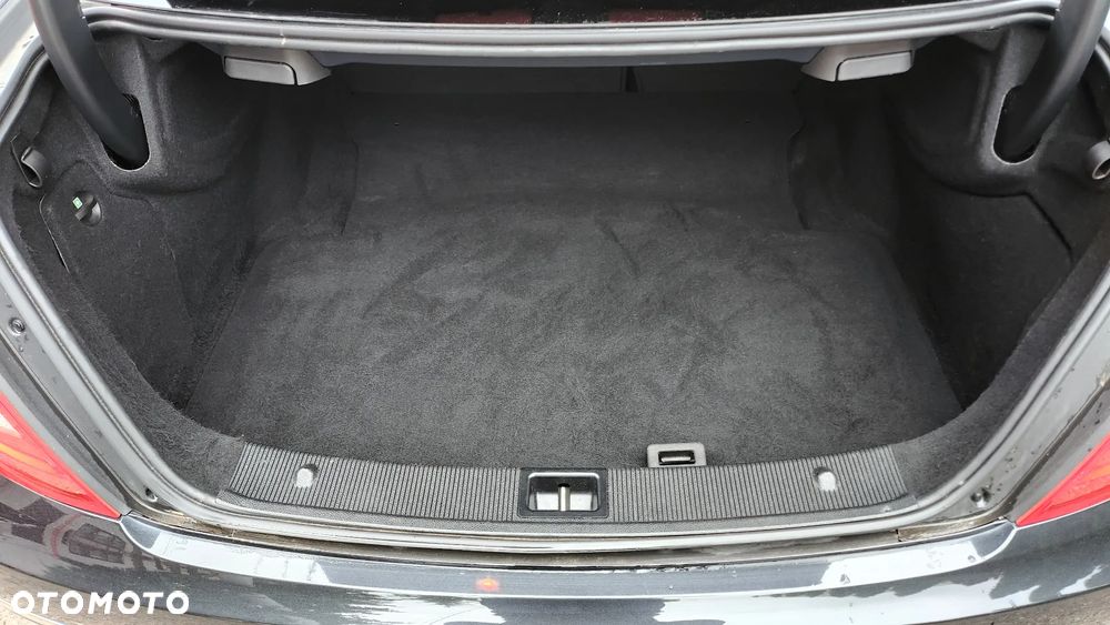 Mercedes-Benz Klasa C 250 CGI BlueEff Sport - 18