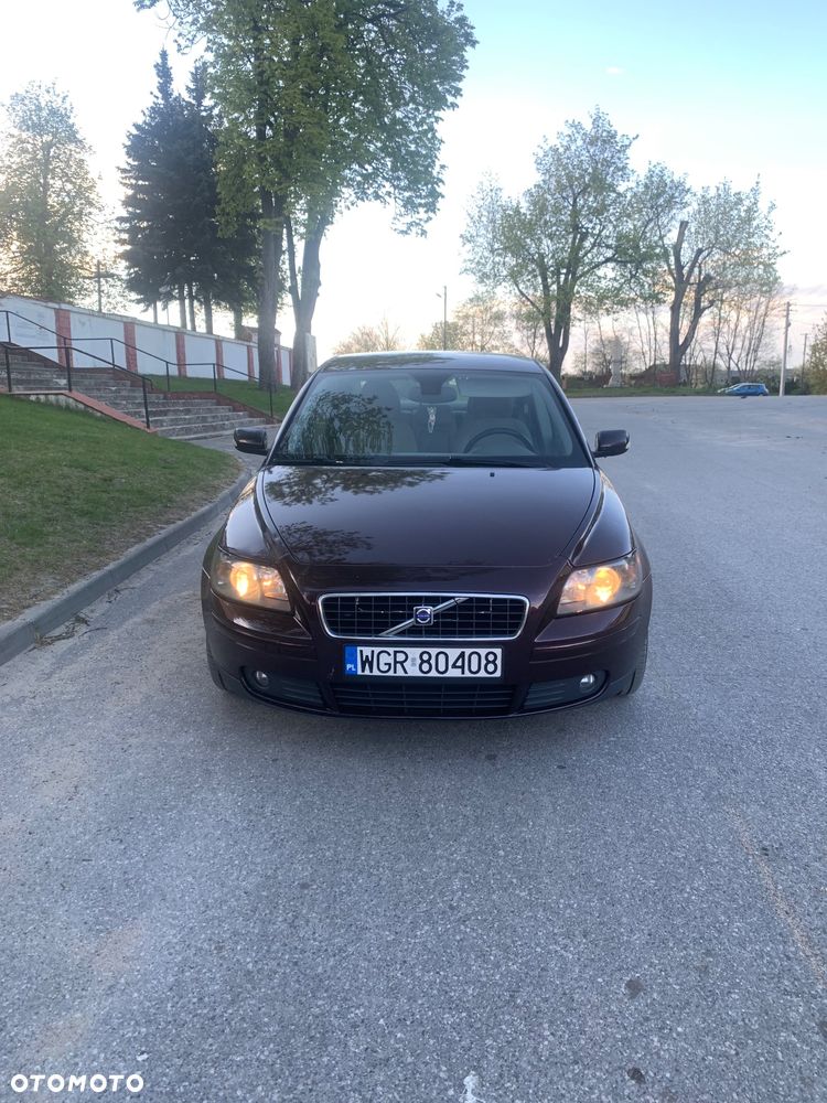 Volvo S40 2.0D Momentum - 1