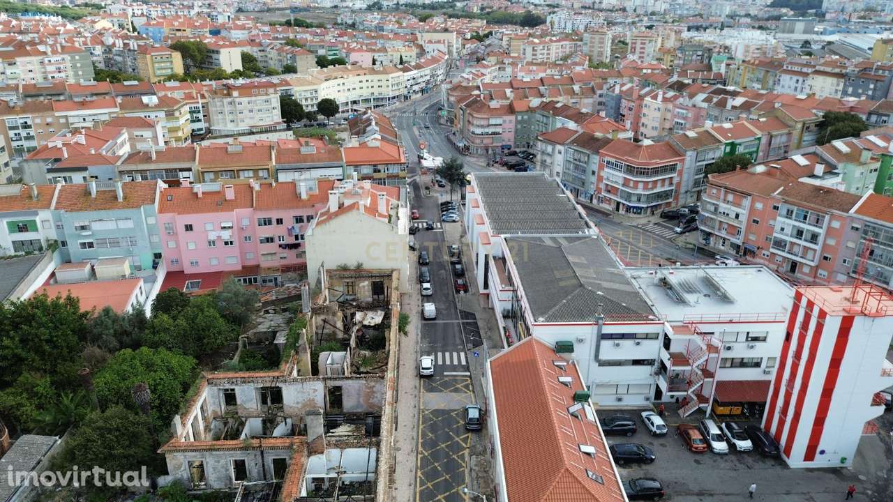 Terreno com projecto de arquitectura aprovada – 10 frações – junto ao - Grande imagem: 2/14