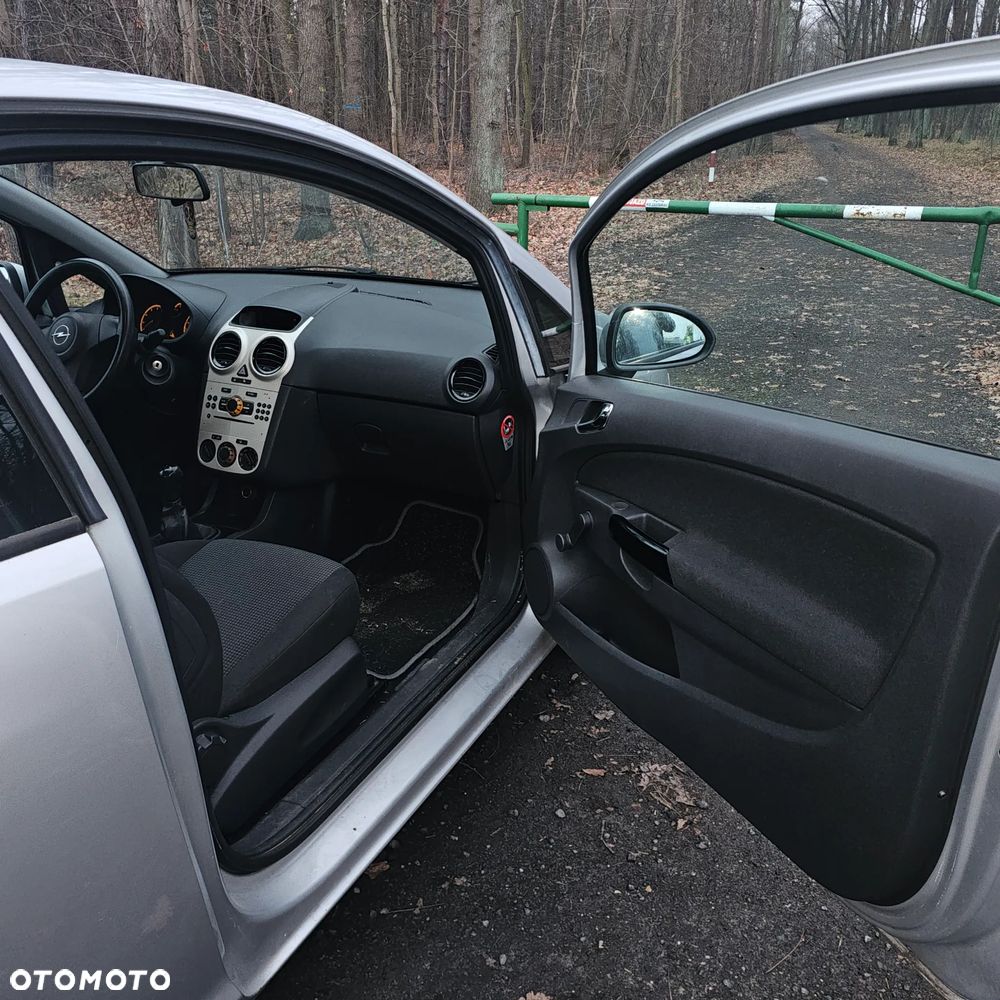 Opel Corsa 1.4 16V - 15