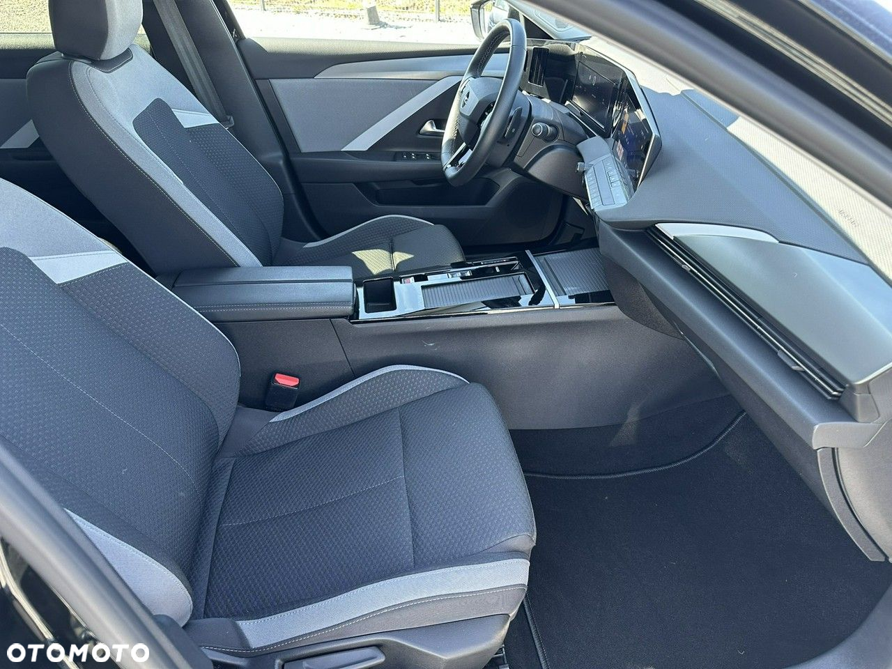 Opel Astra 1.2 Turbo Automatik Business Elegance - 30