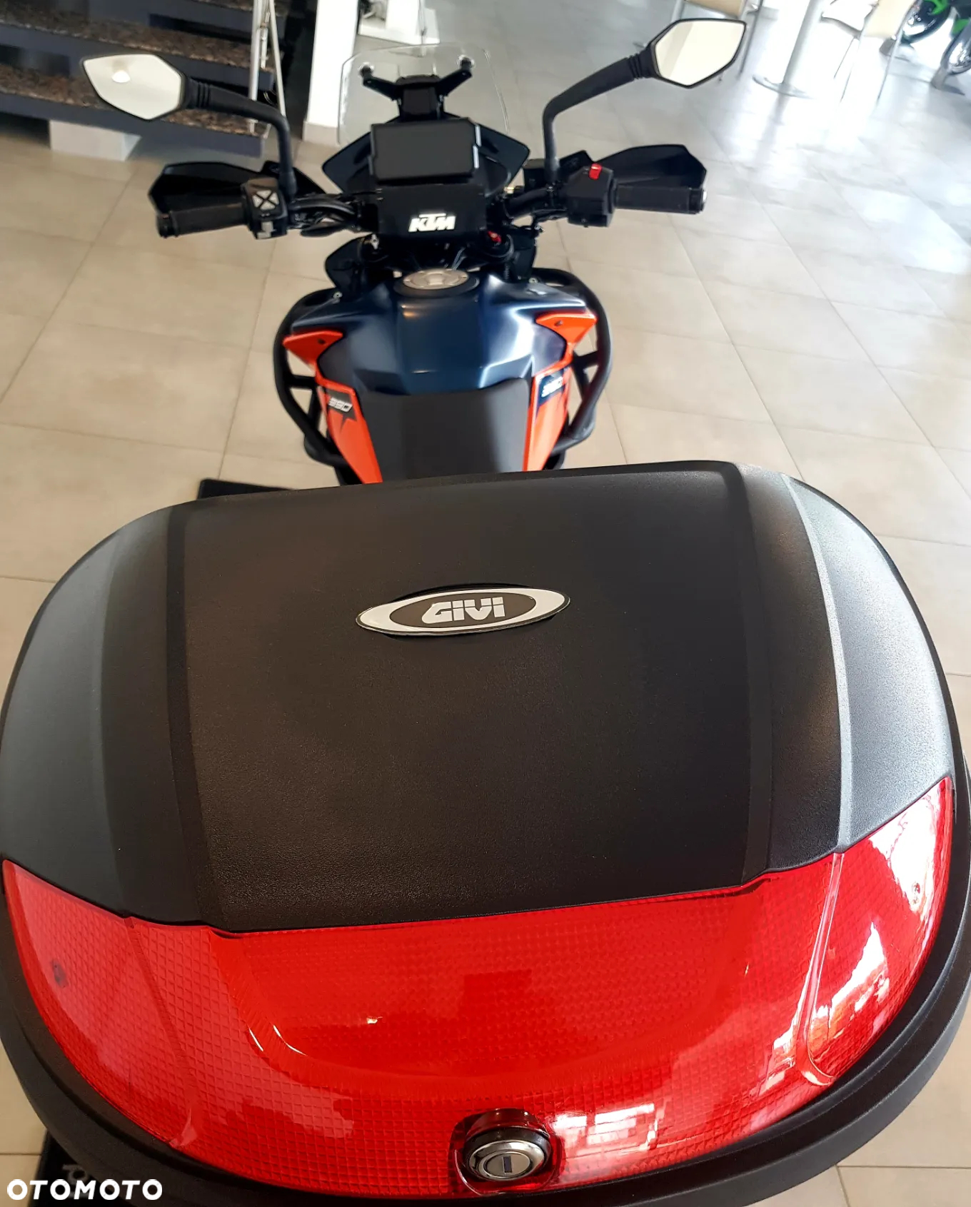 KTM Adventure - 16
