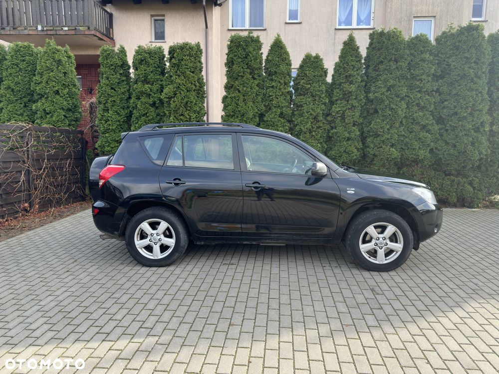 Toyota RAV4 - 4