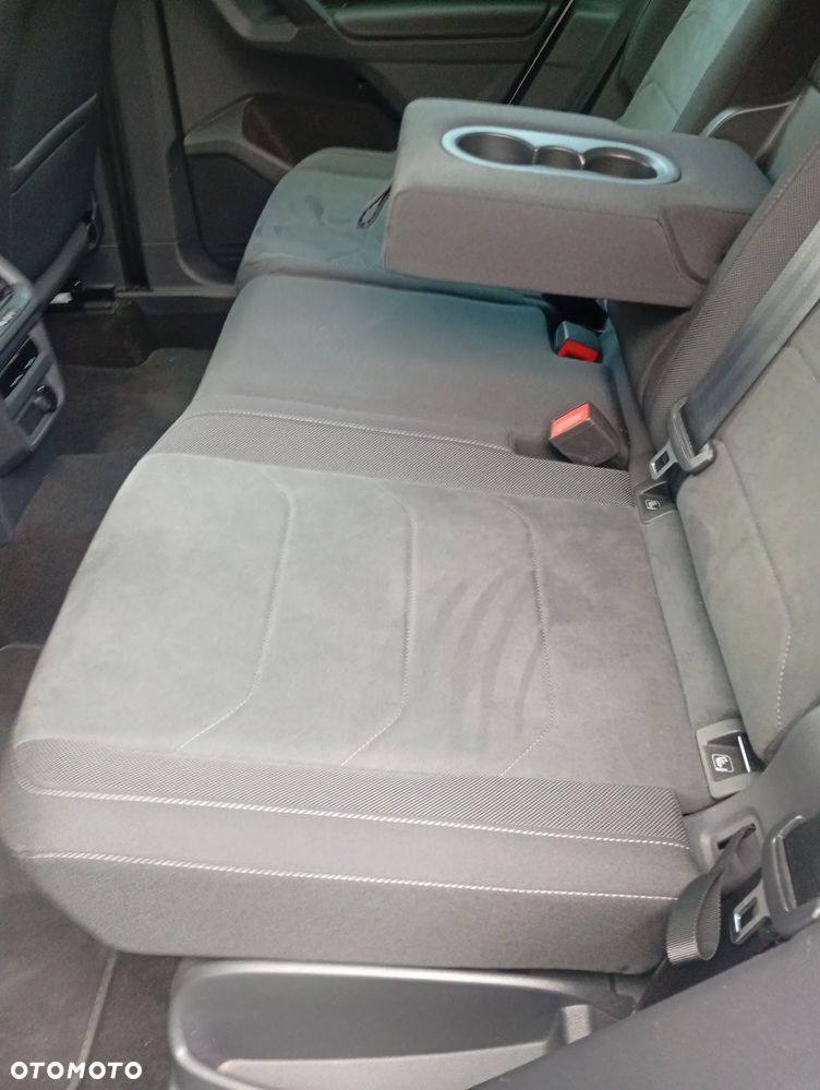 Volkswagen Tiguan 2.0 TDI SCR Elegance DSG - 32