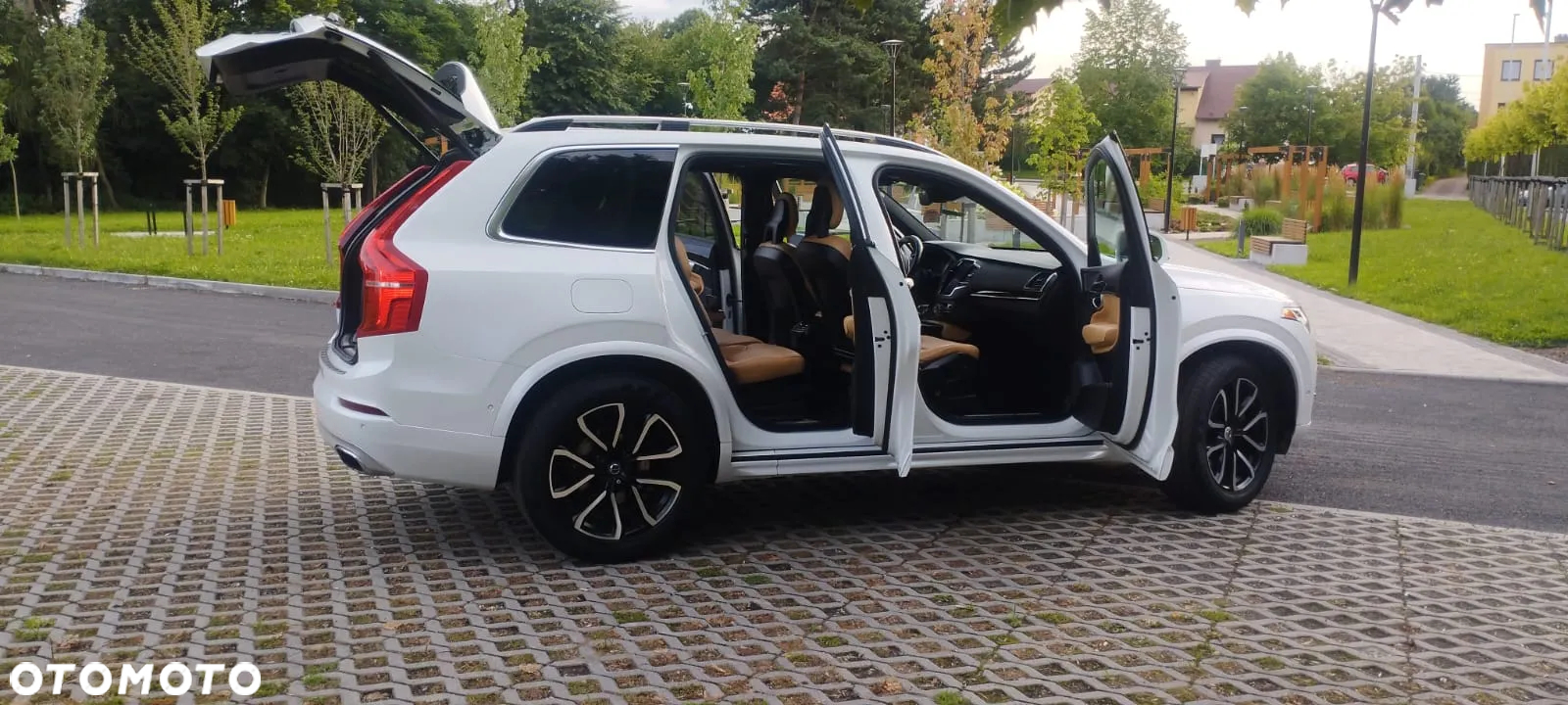 Volvo XC 90 - 10