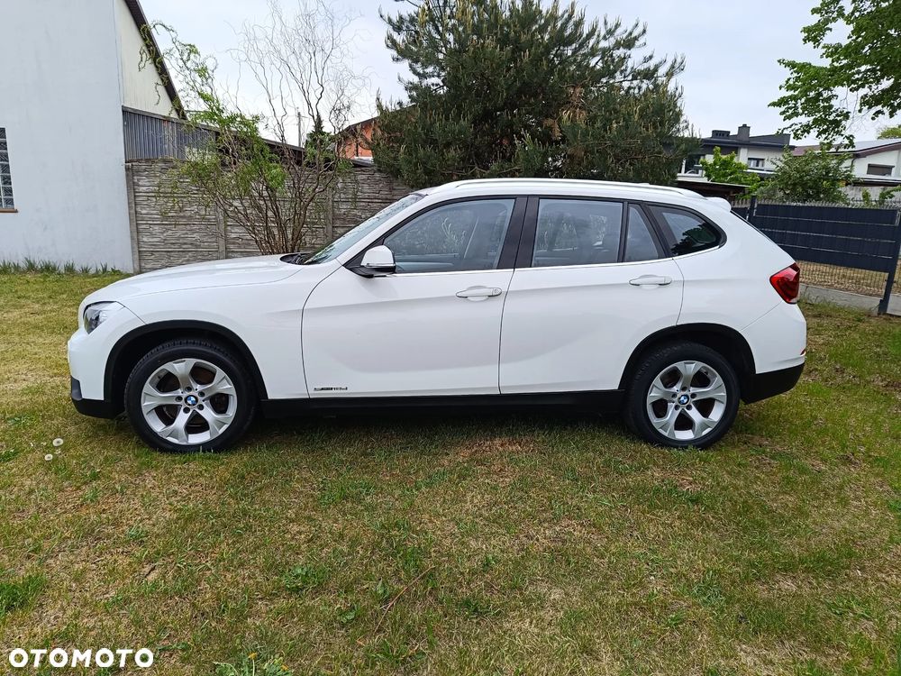 BMW X1 sDrive18d xLine - 37