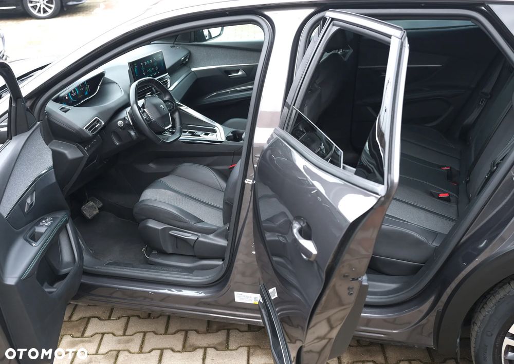 Peugeot 3008 1.6 PureTech HYbrid4 GT S&S EAT8 - 24