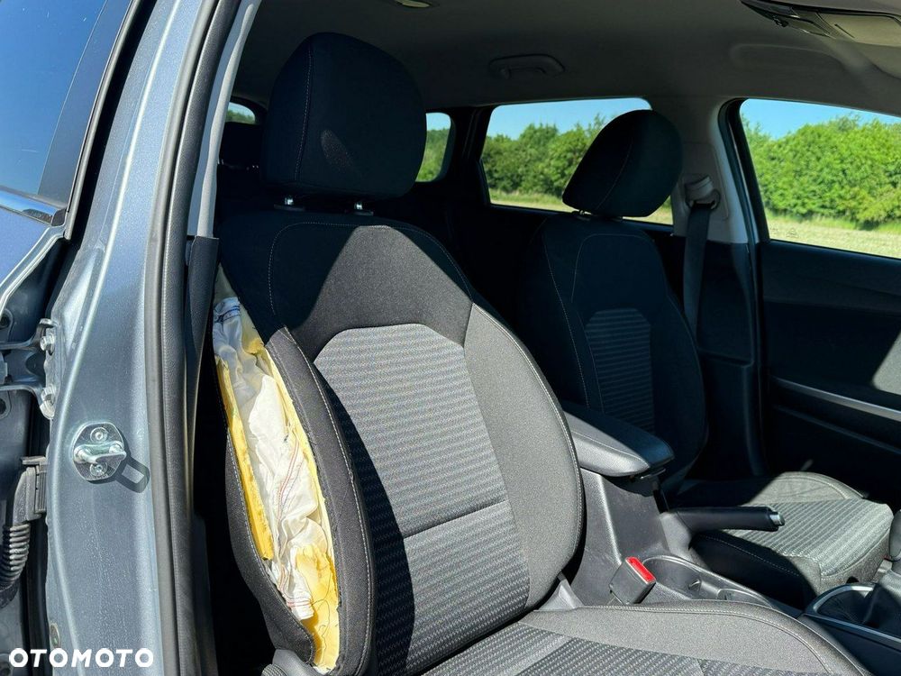 Kia Ceed 1.5 T-GDI Business Line - 17