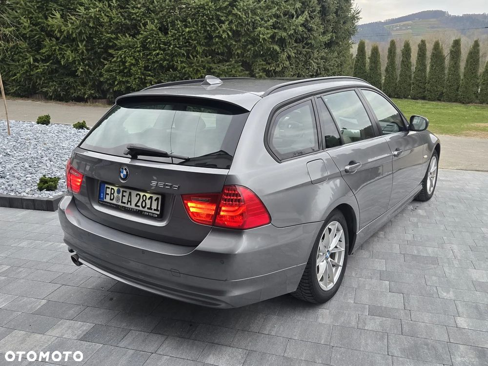 BMW Seria 3 320d xDrive - 7