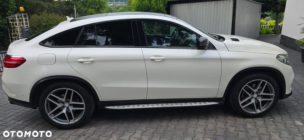 Mercedes-Benz GLE - 22