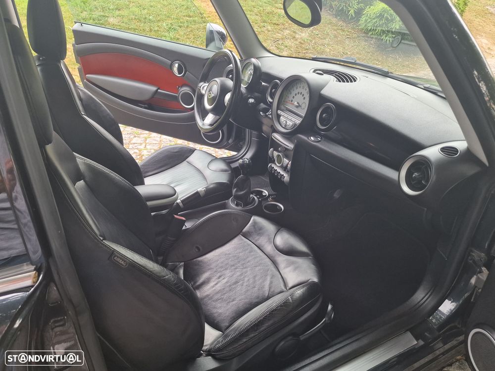 MINI 3 Portas Cooper D - 5
