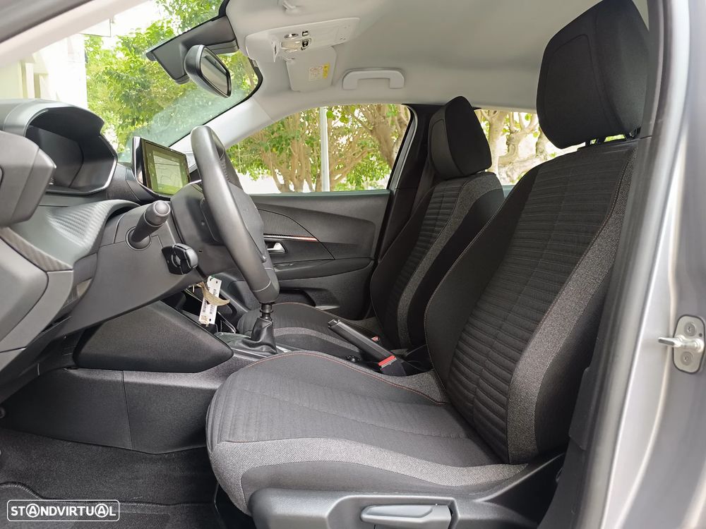 Peugeot 2008 1.2 PureTech Active — fotografia 9