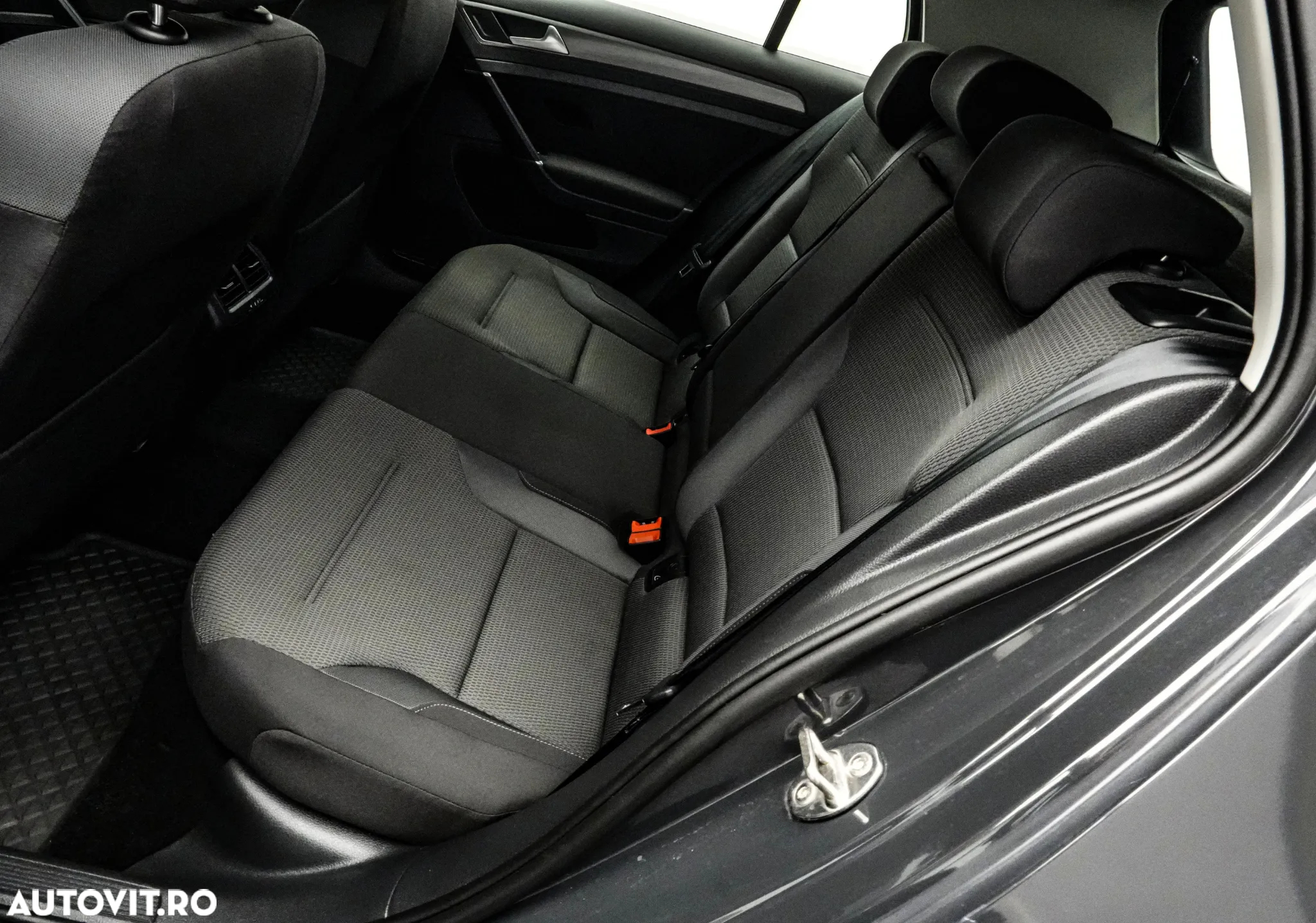 Volkswagen Golf 1.6 TDI Trendline - 15