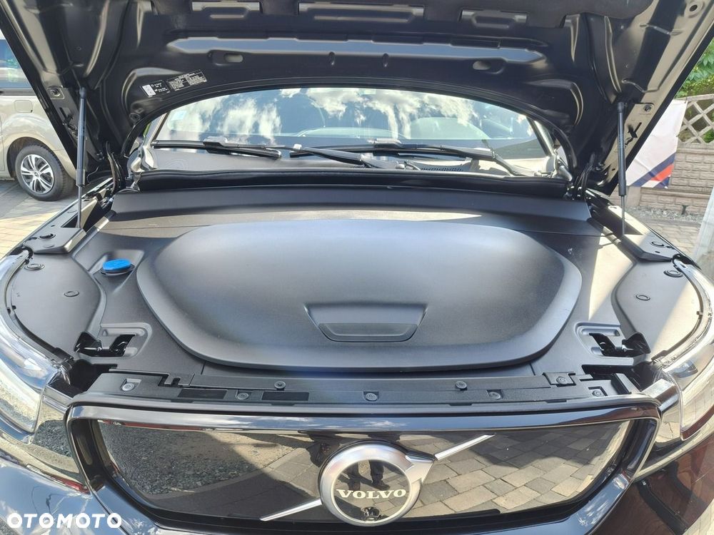 Volvo XC 40 82kWh Recharge Twin AWD Plus - 34