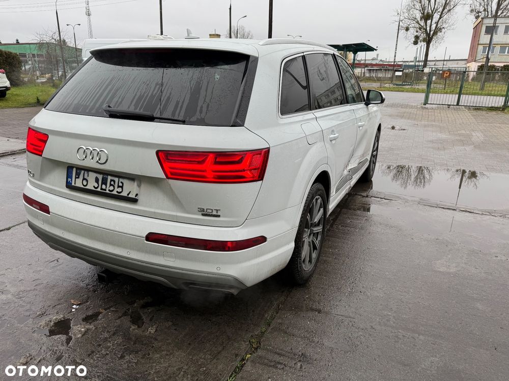 Audi Q7 3.0 TFSI Quattro Tiptronic - 7