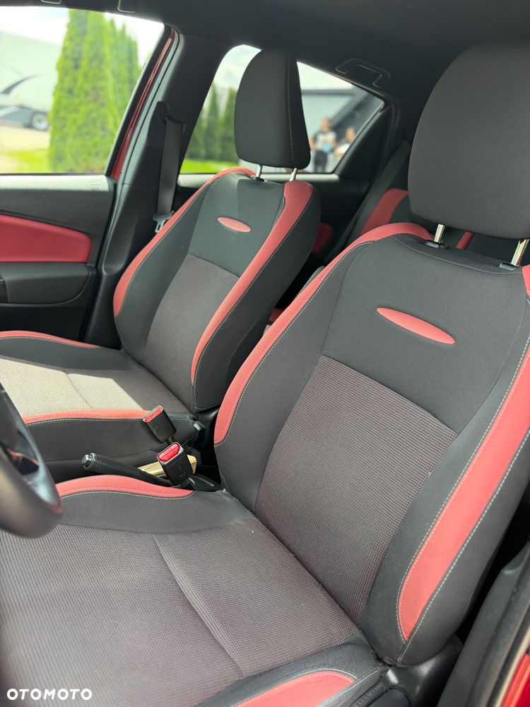 Toyota Yaris 1.5 Premium - 8