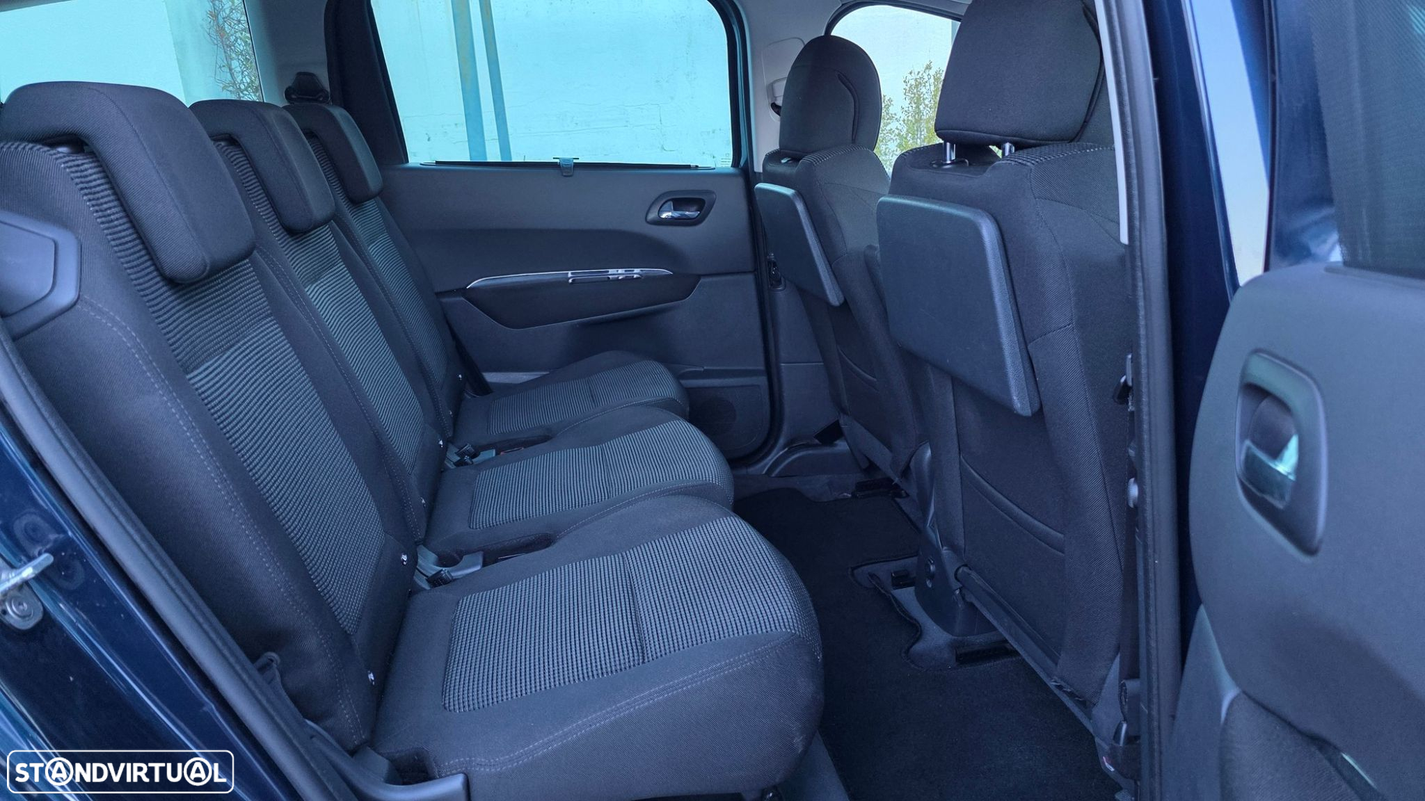 Peugeot 5008 1.6 HDi Executive JLL17 - 14