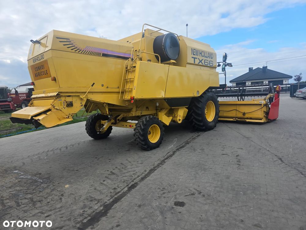 New Holland TX 66 - 3