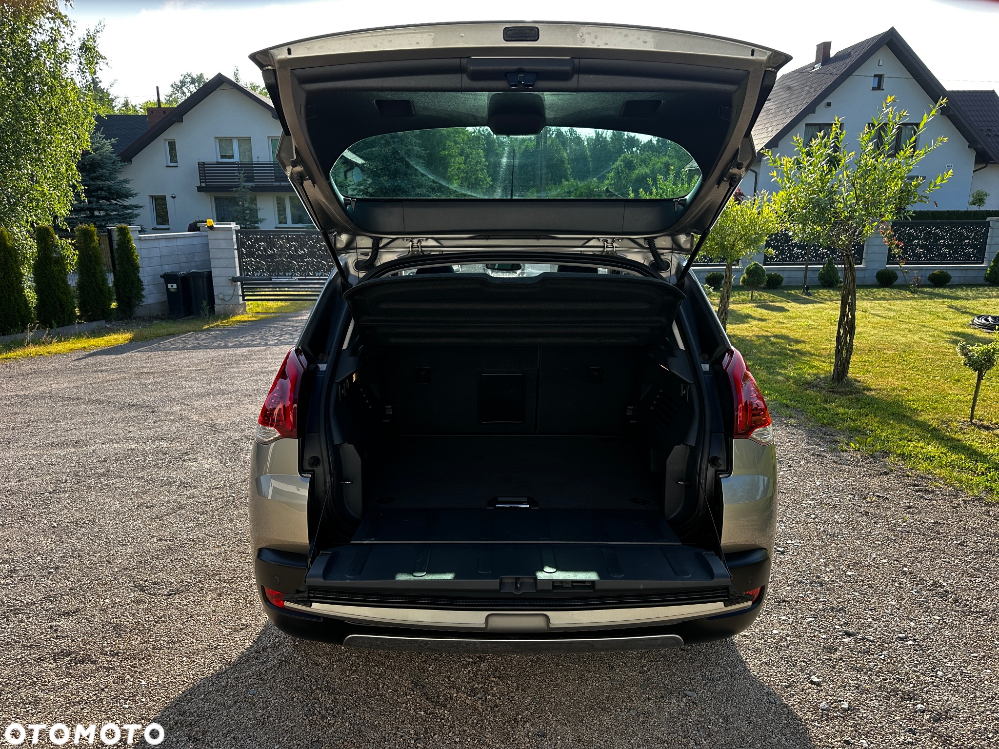 Peugeot 3008 2.0 HDi Allure - 26