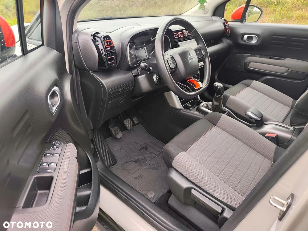 Citroën C3 Aircross 1.6 BlueHDi Shine S&S - 16