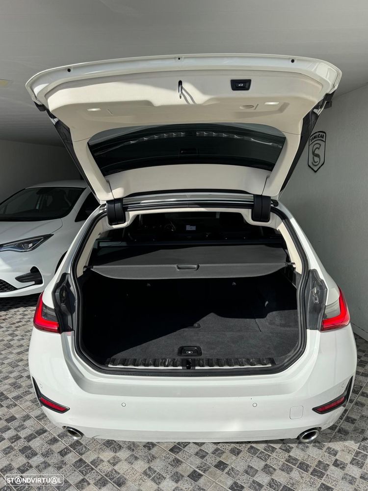 BMW 320 d Auto - 19