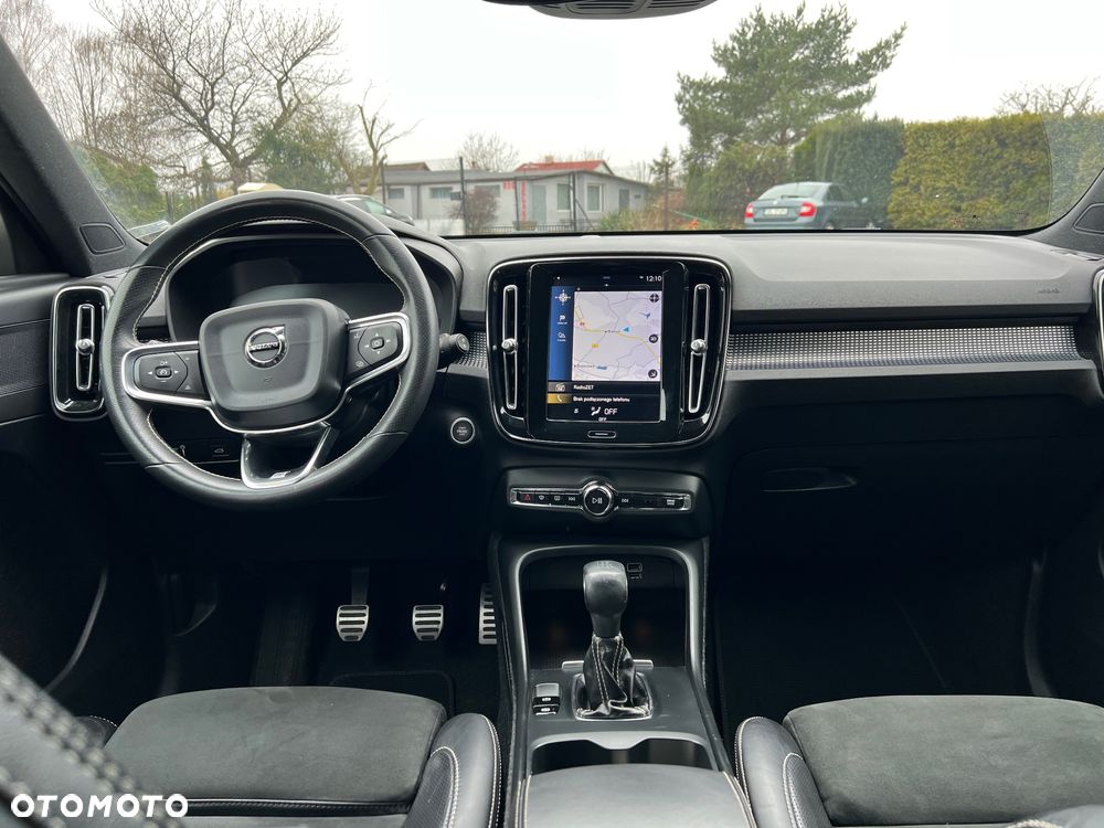 Volvo XC 40 D3 R-Design - 36