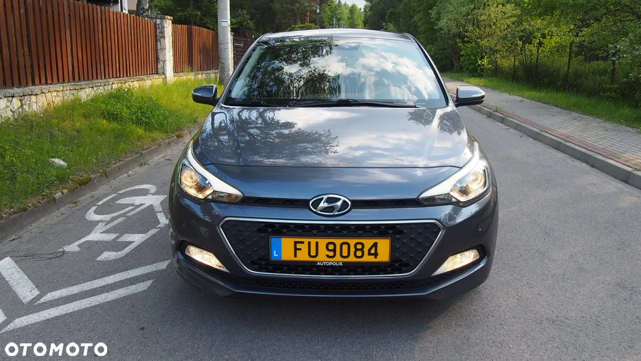 Hyundai i20 blue 1.2 Advantage+ - 14