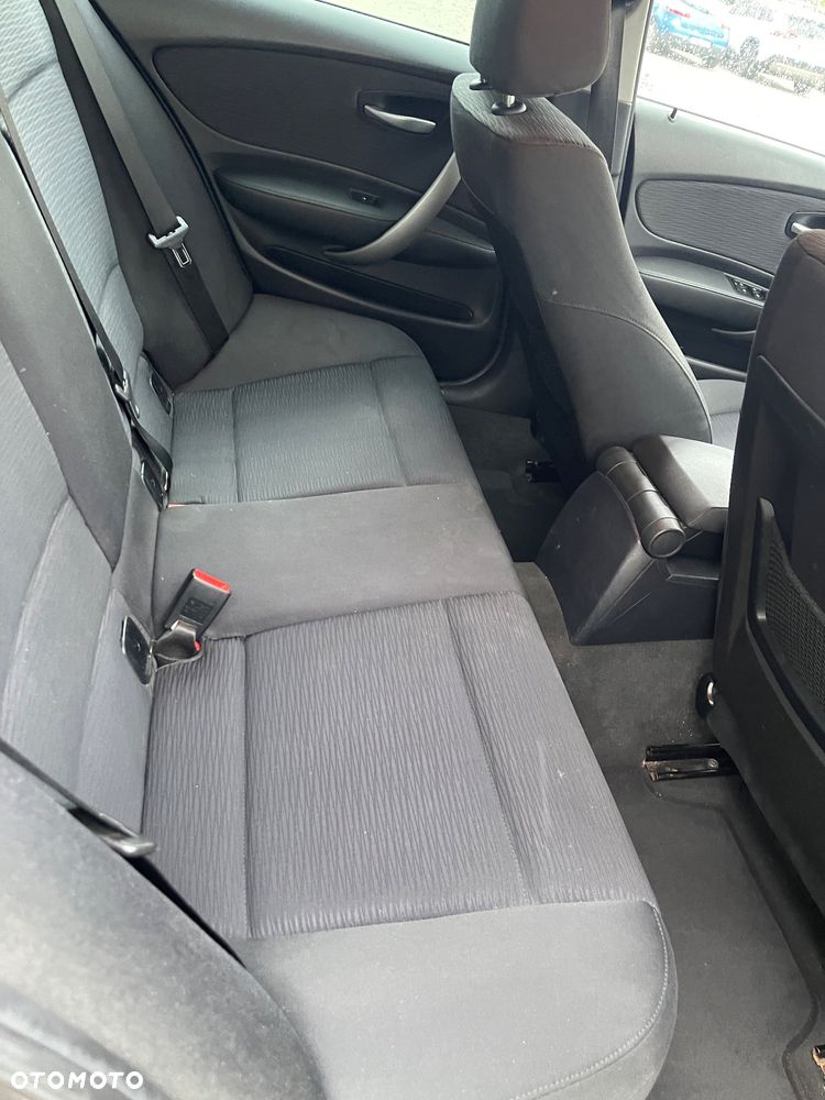 BMW Seria 1 118d - 5