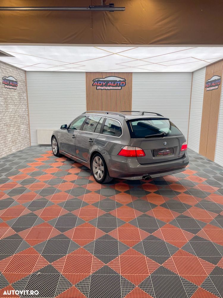 BMW Seria 5 520d Touring - 4