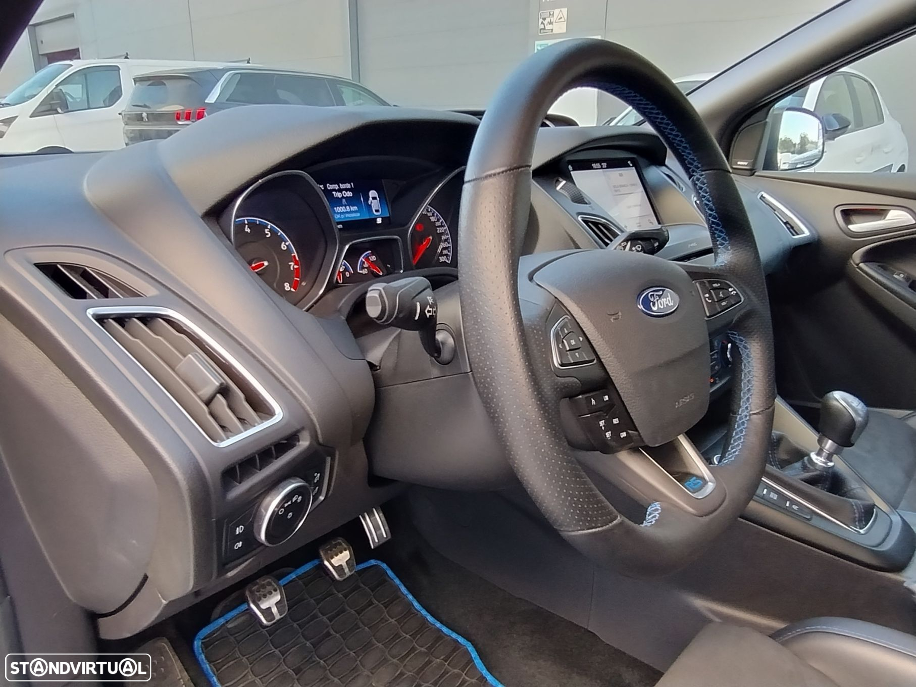 Ford Focus 2.3 EcoBoost RS - 37