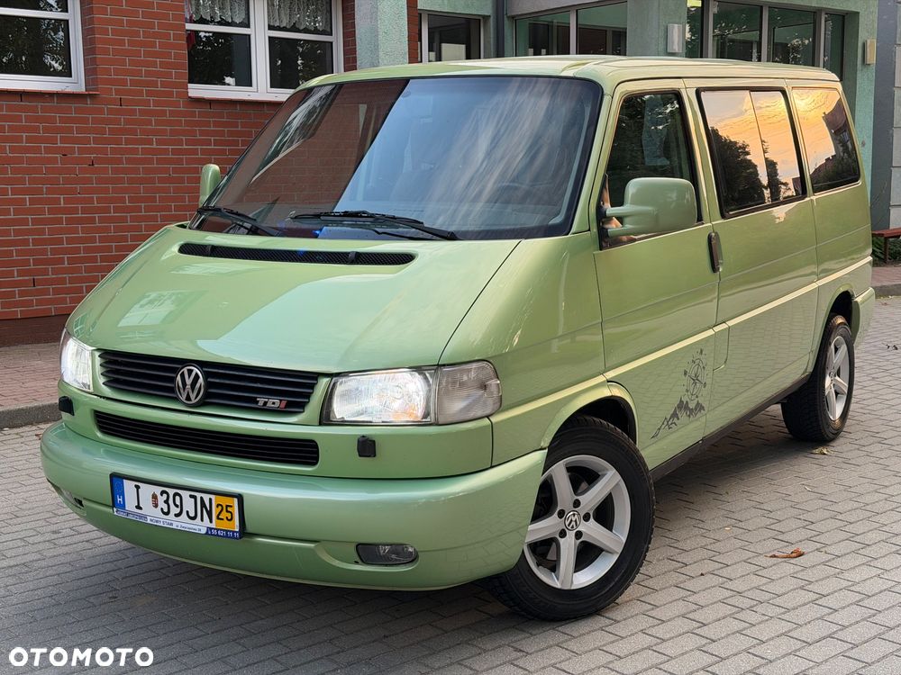 Volkswagen Multivan - 2