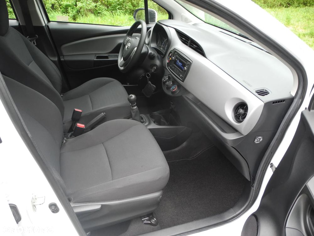 Toyota Yaris - 15