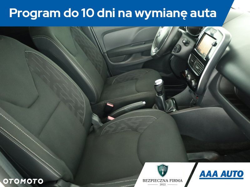 Renault Clio - 9