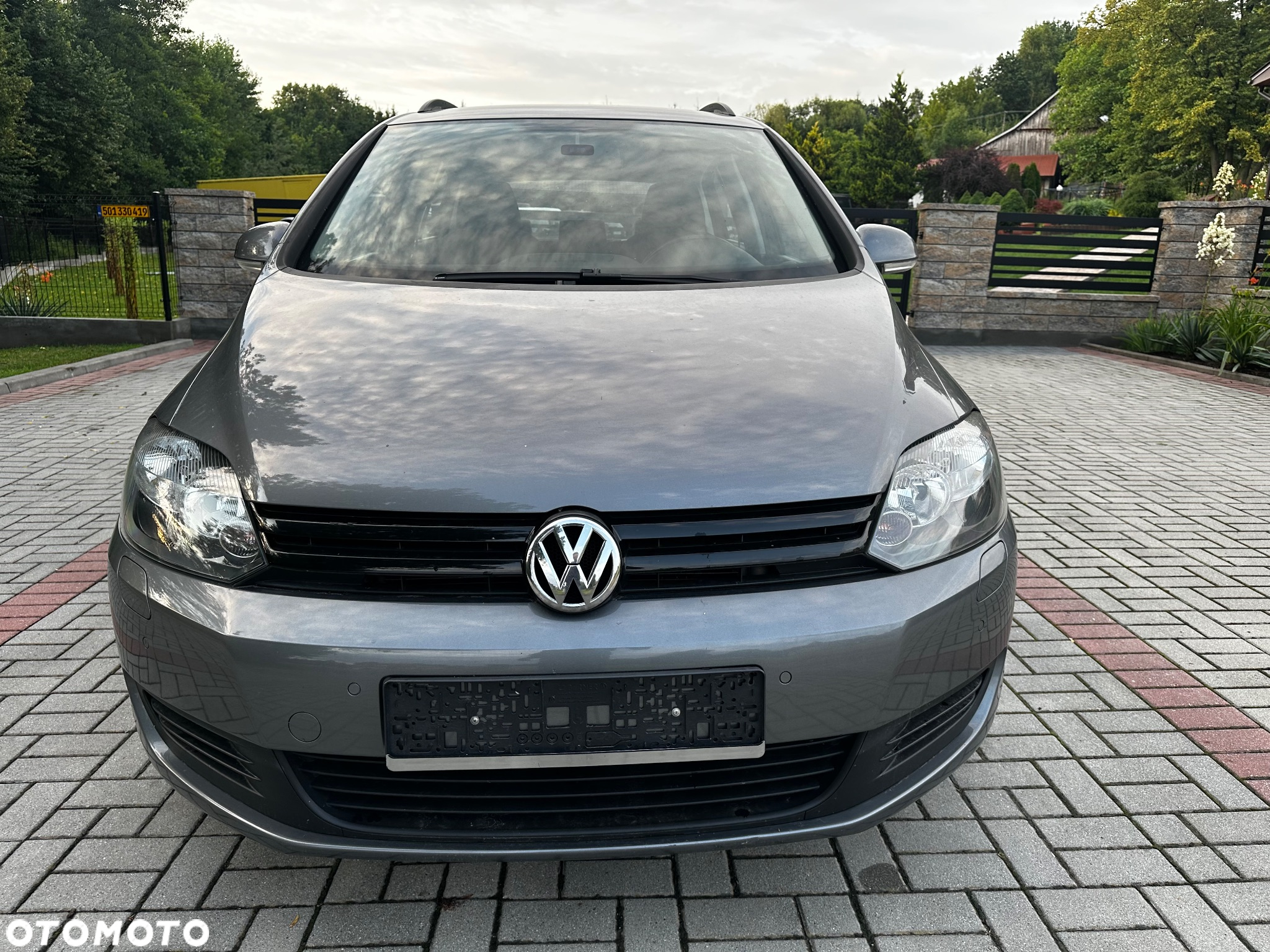 Volkswagen Golf Plus 1.6 TDI BlueMot Comfortline - 2