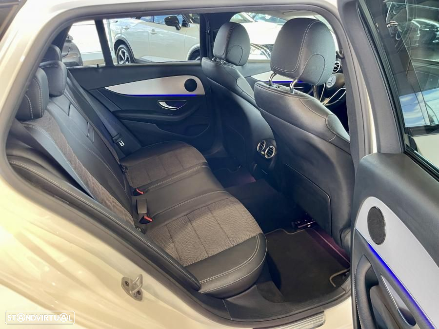 Mercedes-Benz E 300 de Avantgarde - 31