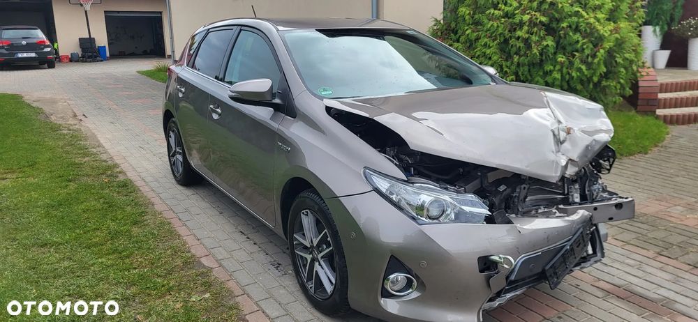 Toyota Auris 1.8 HSD Luna - 4