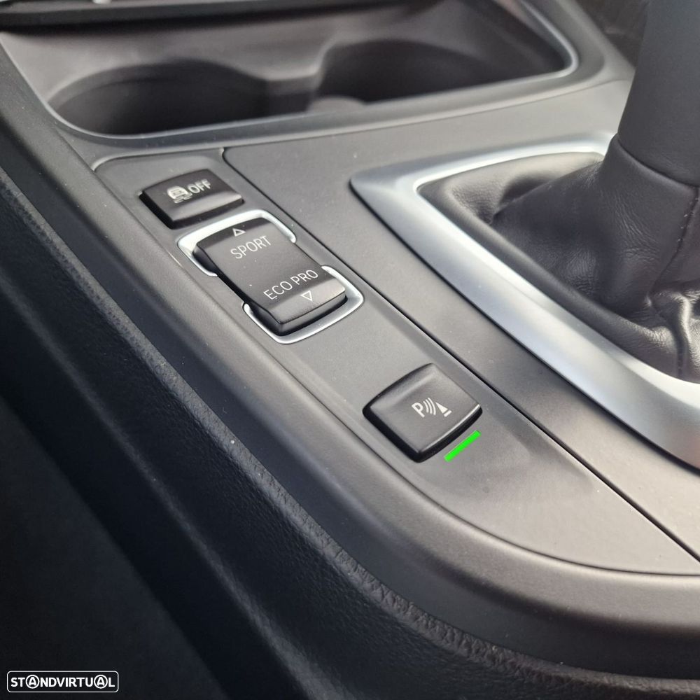 BMW 420 Gran Coupé i xDrive Pack M Auto - 32