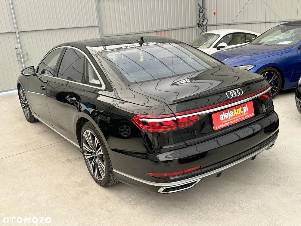 Audi A8 - 5