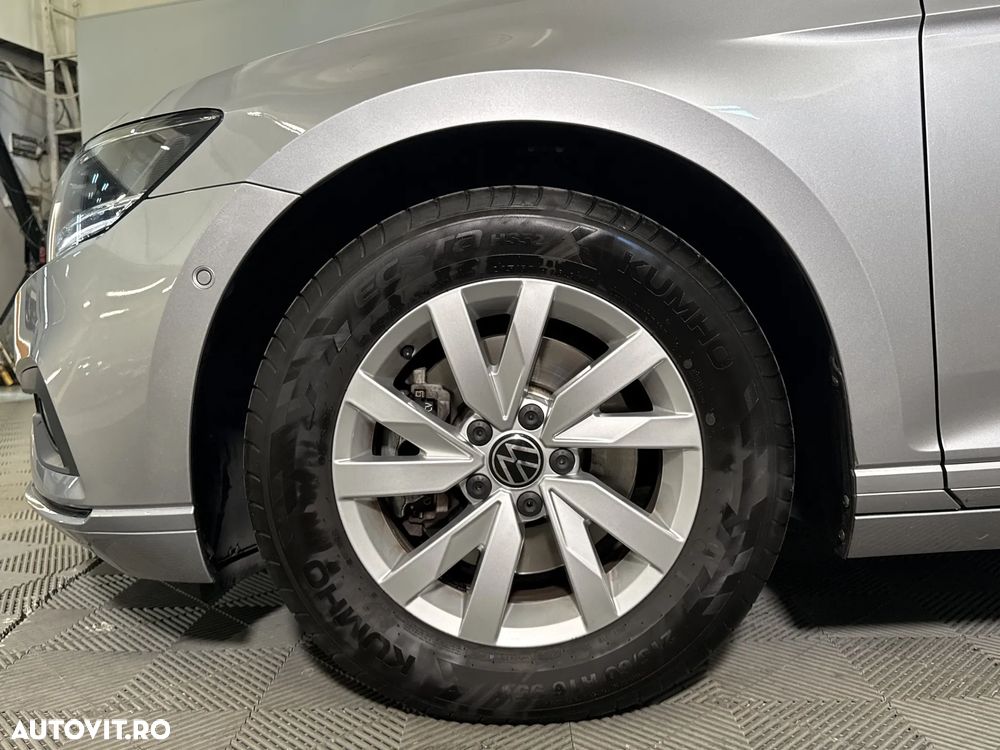 Volkswagen Passat - 14