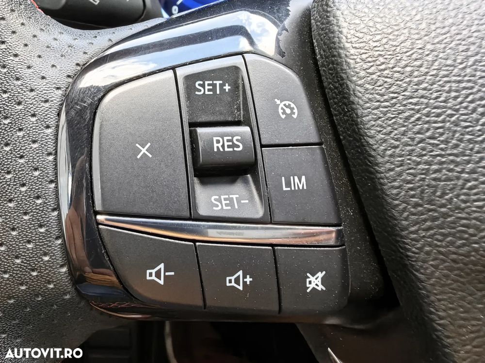 Ford Kuga 2.5 Duratec FHEV ST-LINE - 25