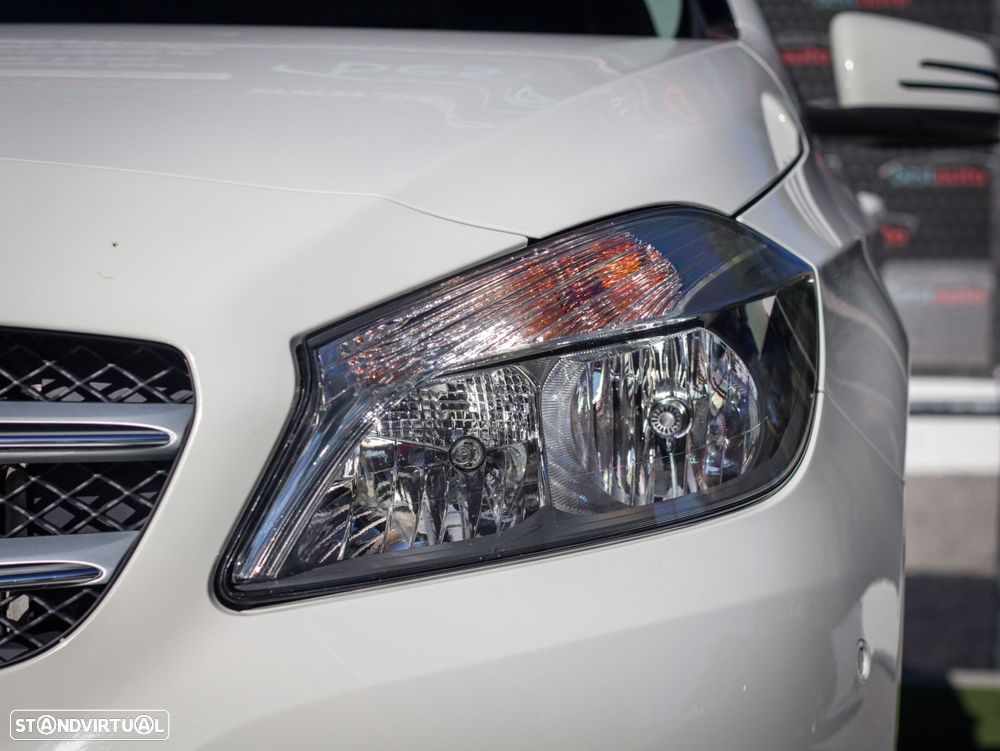 Mercedes-Benz A 180 - 13