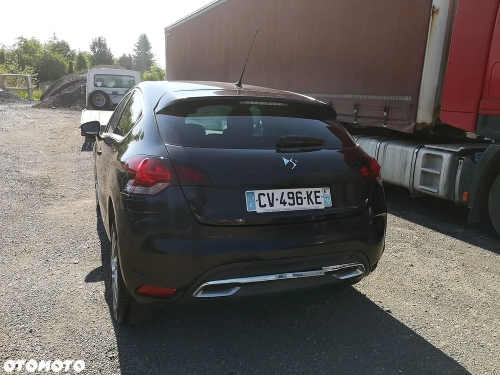 Citroën DS4 1.6 HDi SoChic - 23