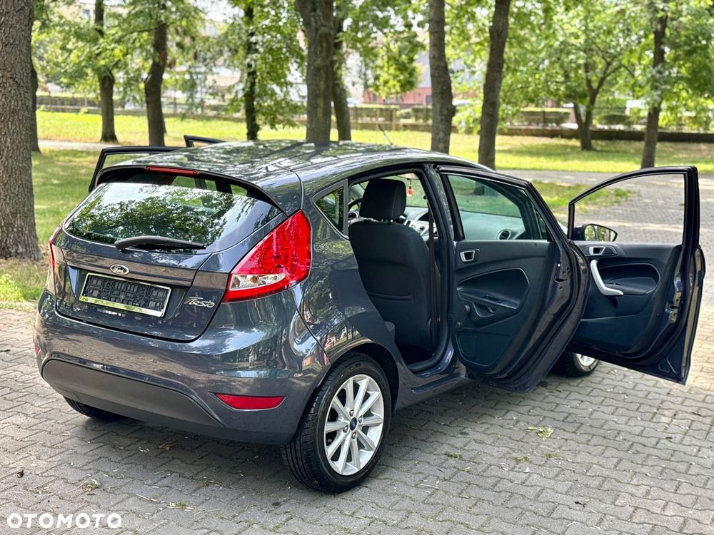 Ford Fiesta 1.25 Champions Edition - 11