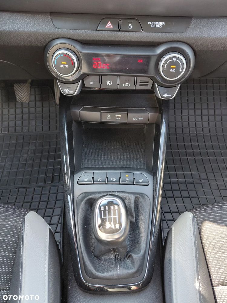 Kia Stonic 1.6 CRDi SCR L - 18