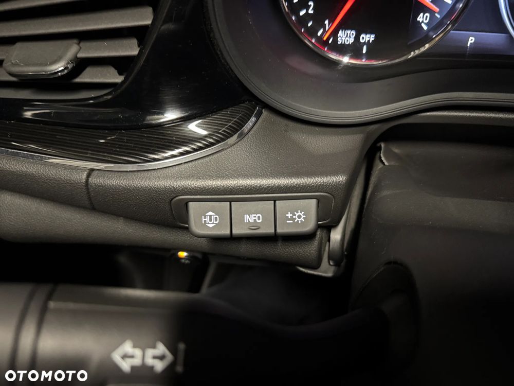 Opel Insignia - 20