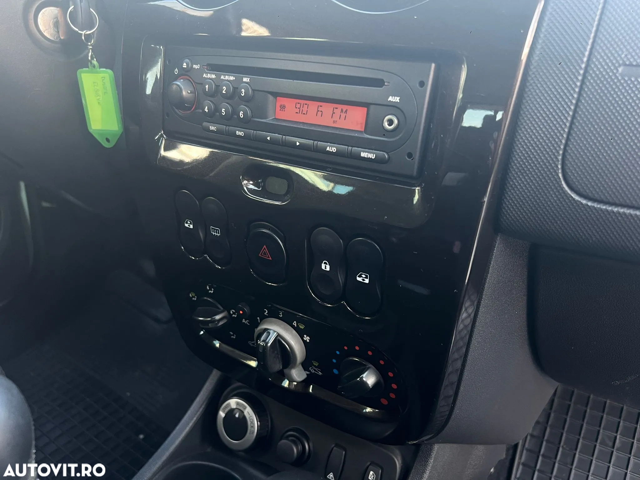 Dacia Duster 1.5 dCi 4x4 Prestige - 34