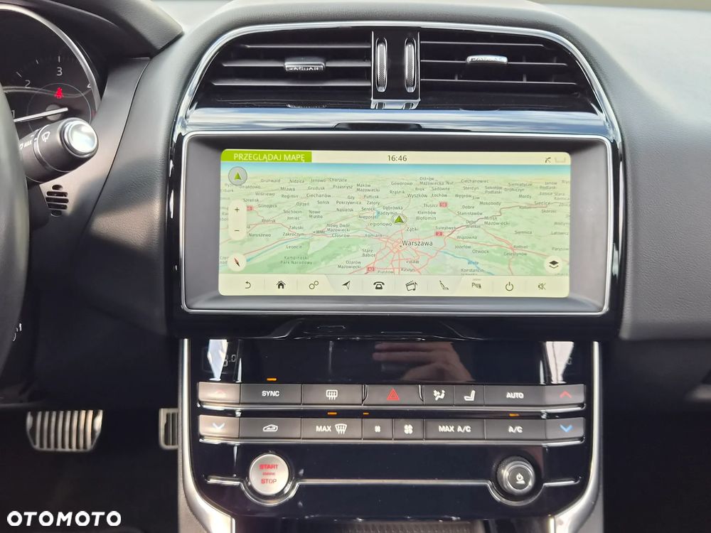 Jaguar XE 2.0 D180 SE - 7