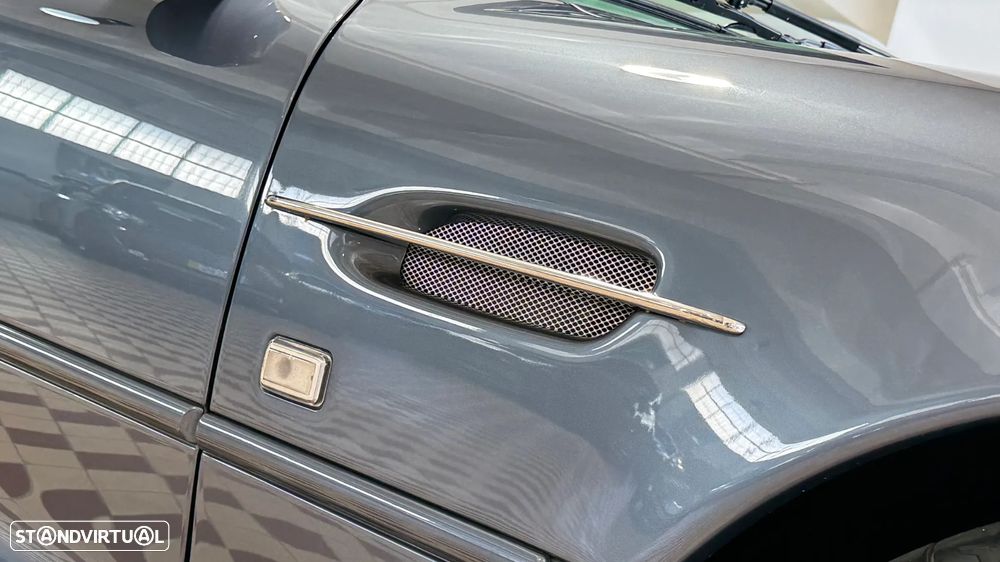 Aston Martin DB7 Vantage Volante - 10